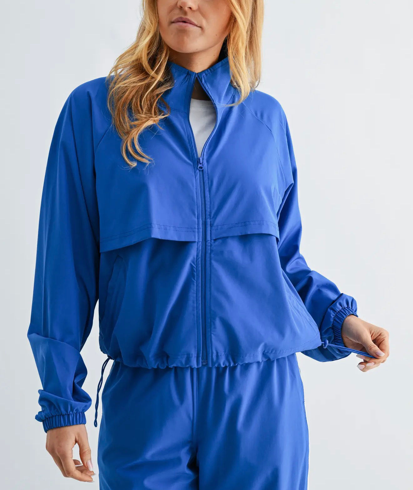 Swift Move Windbreaker