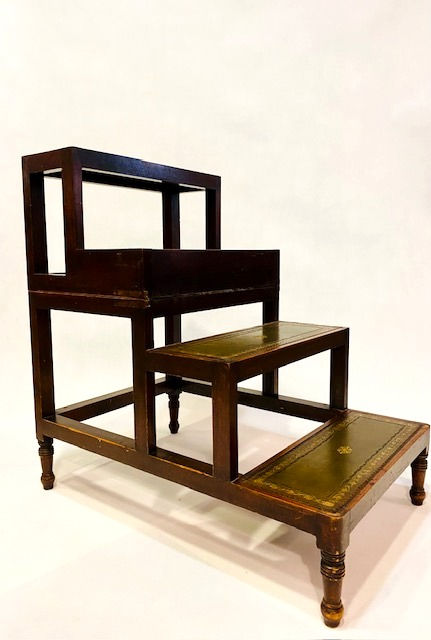 Miniatura: Schodki biblioteczne