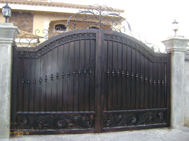 Gates47.jpg