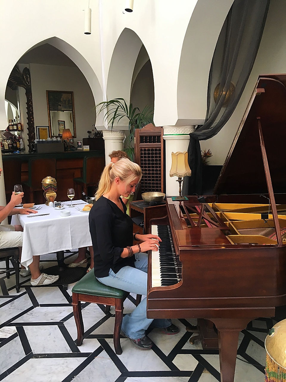 Play it again Sam