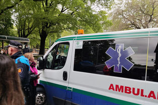 FSFE gestiona el tercer envío a Ucrania con el envío de una ambulancia, medicamentos y material.