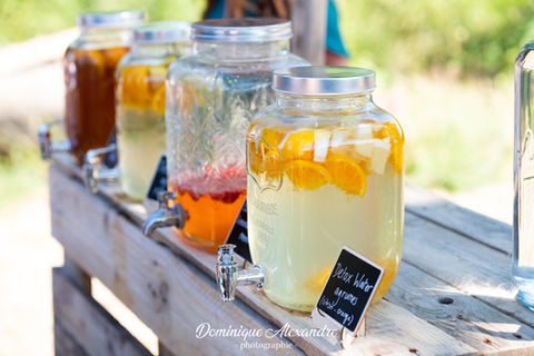 French wedding cocktail decoration