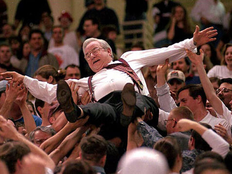 Prof Crowd-surfs Out of Final Lecture