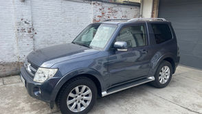 🌍🚙 Importeer Jouw Droom: Mitsubishi Pajero! 🚙🌍