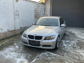 BMW 330i Sedan JDM 