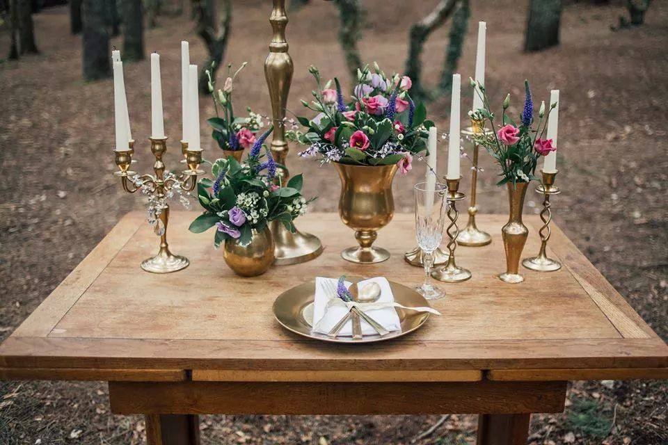 Gold collection wedding props