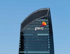 8d003e7acf50cd700e3d5d9d06d75da9-Working-at-PwC-scaled-1.jpg