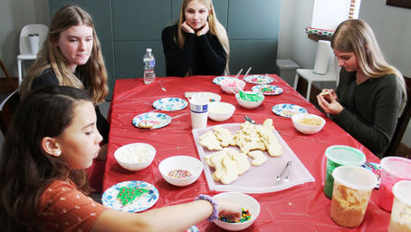 FRIDAY FIVE : HOME FOR THE HOLIDAYS