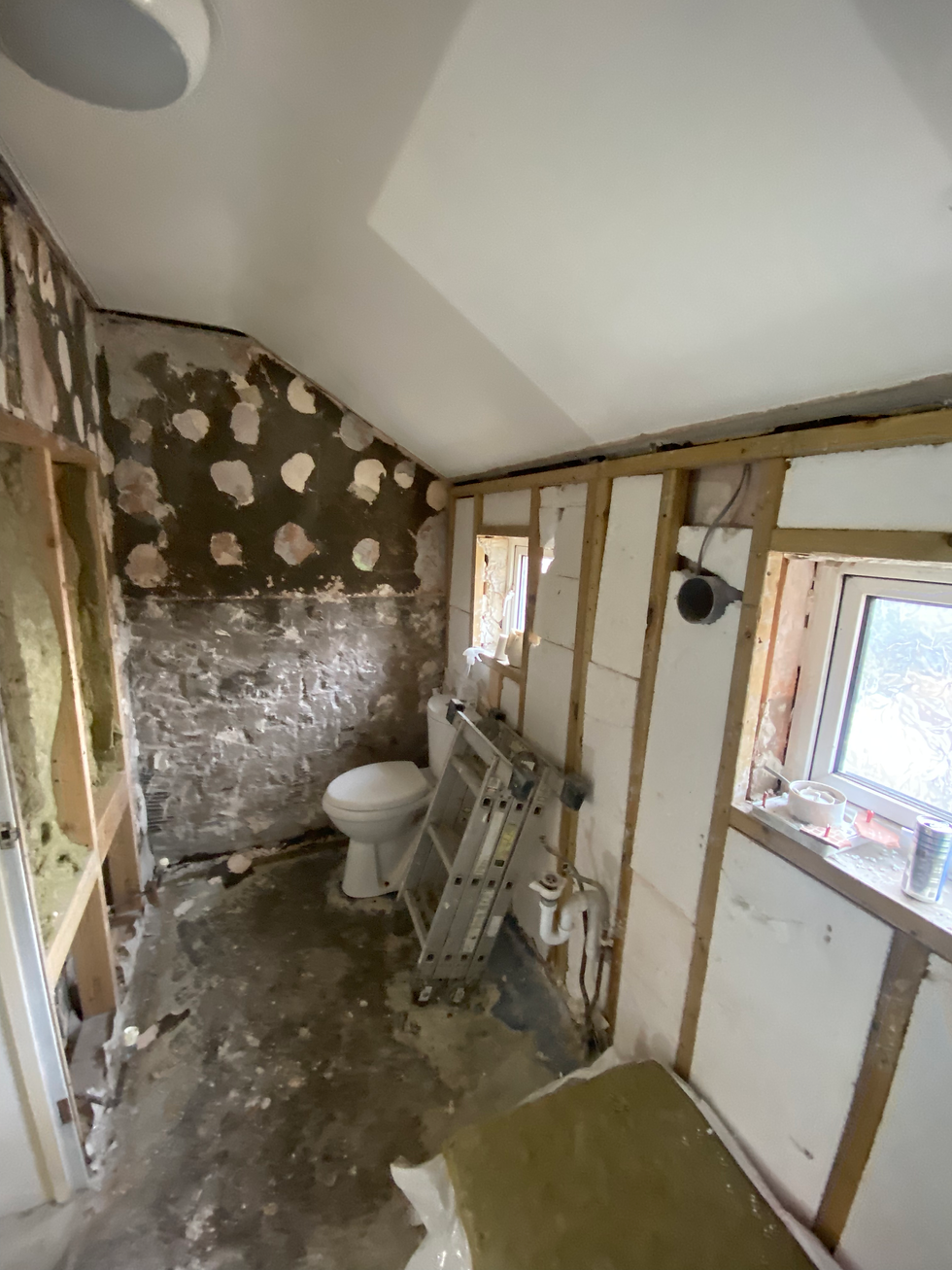 Willow Bathroom Before