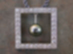 Diamonds & Black Pearl pendant (18K)