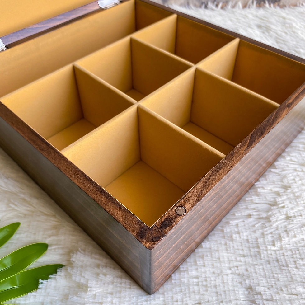 Thumbnail: กล่องไม้สน ฝาอะคริลิค (Wooden box)