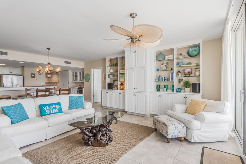 8269 BM 702-6172-HDR.jpg