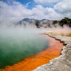 Champagne pool at Wai-O-Tapu