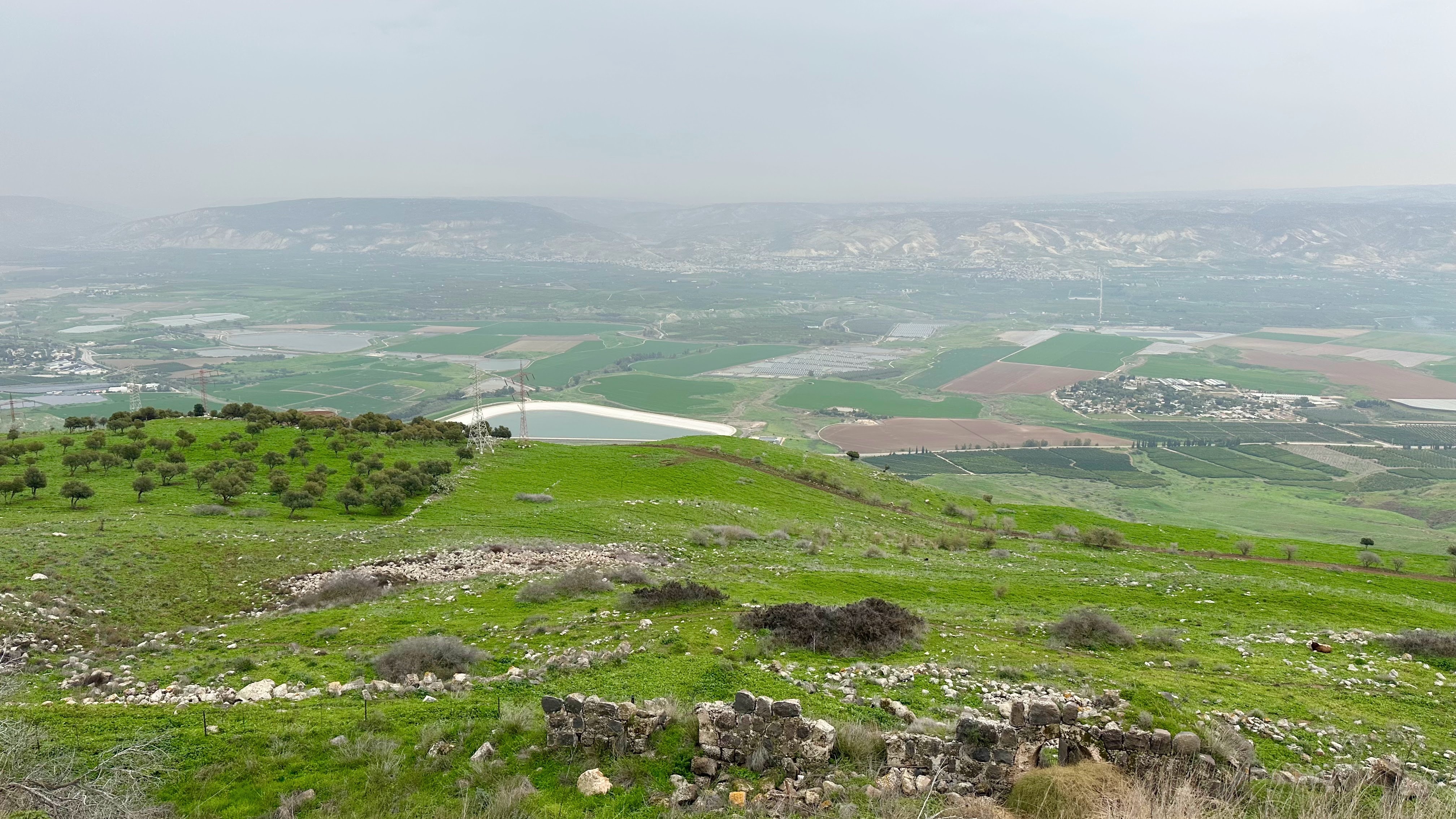 כפר הנופש עין חרוד וטיולים באזור
