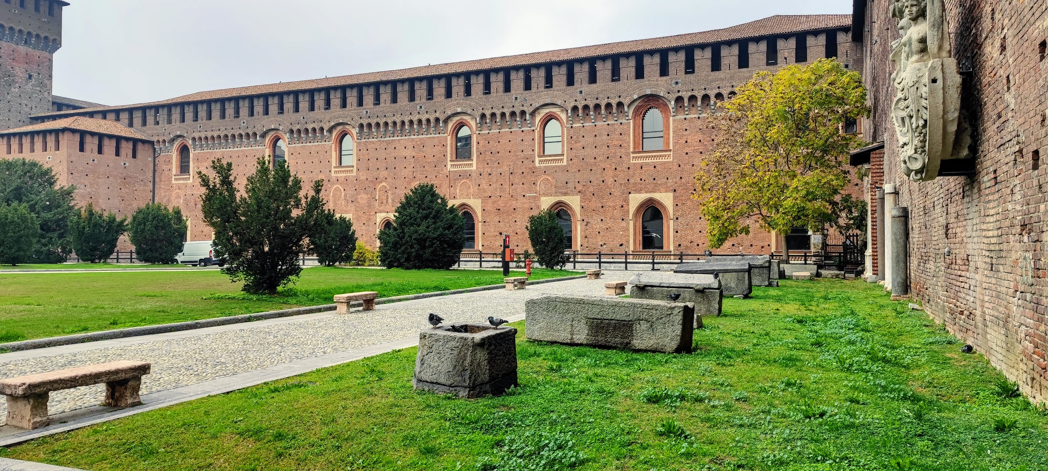 Sforzesco Castle (Castello Sforzesco)