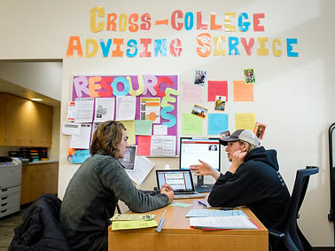Advising_Dejope_hall14_9663-1200x799.jpg