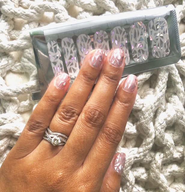 Thumbnail: Broken Mirrors - Transparent (Designer Series)