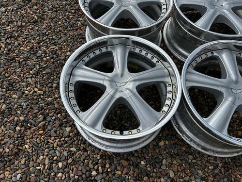 ame＊kae Zen Mini Crossbody - Green Suede | Aimee Kestenberg – A I M E E