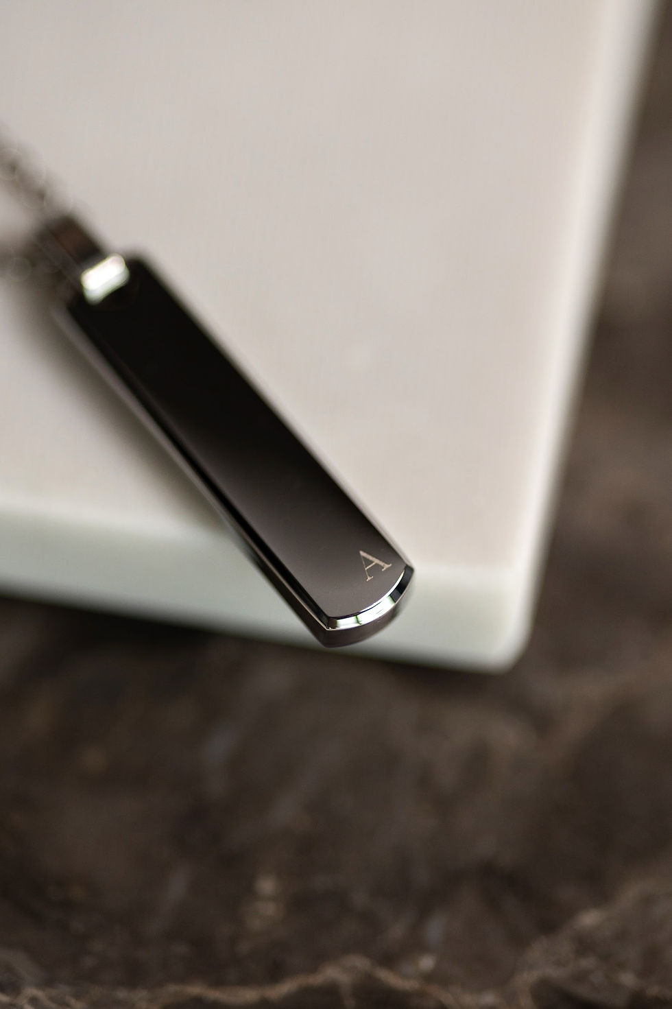 Miniatura: Wisiorek Brutal