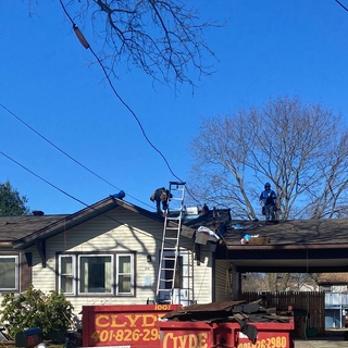 roof contractor.png
