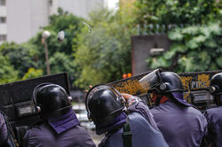 Manifestação contra reestruturação