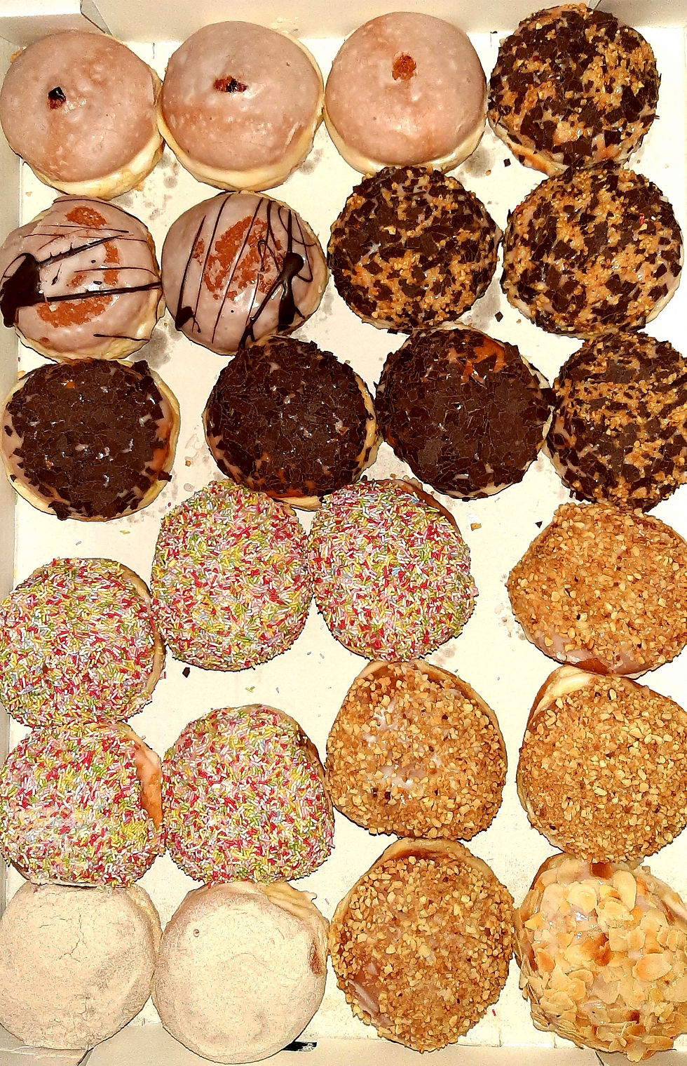 Auswahl verschiedener Berliner zu Silvester als Neujahrsgruß