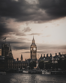 Big Ben em Londres ao no fim de tarde