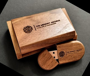 The Memory Archive - the memory stick a beautiful walnut case