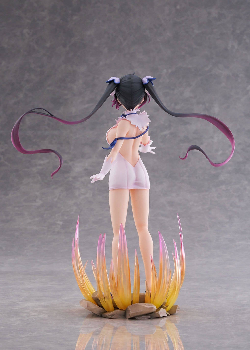 Miniaturbild: Is It Wrong to Try to Pick Up Girls in a Dungeon? V PVC Figur 1/7 Hestia