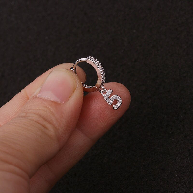 縮圖：20G Surgical Steel Cartilage Hoop, Dangle Number Hoop Earrings | HSPJ19109