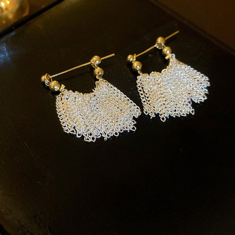Miniaturbild: Delicate Beads Tassel Earrings, Beads Drop Earrings, Beads Earrings | HE13699