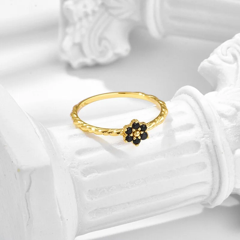 Black Agate Flower Ring