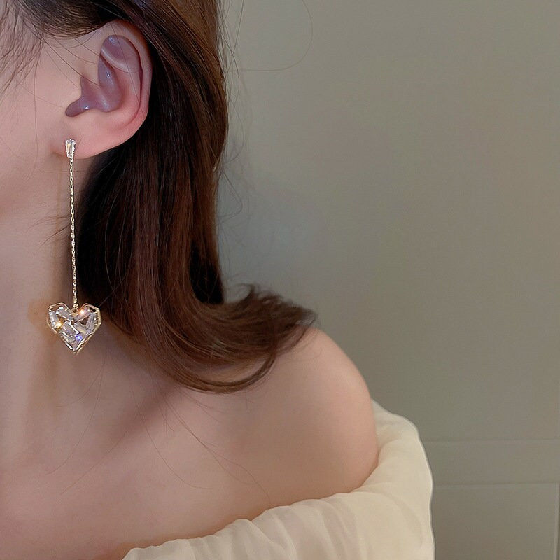 Miniaturbild: Elegant CZ Heart Dangle Earrings, CZ Heart Earrings, CZ Earrings | HE9723