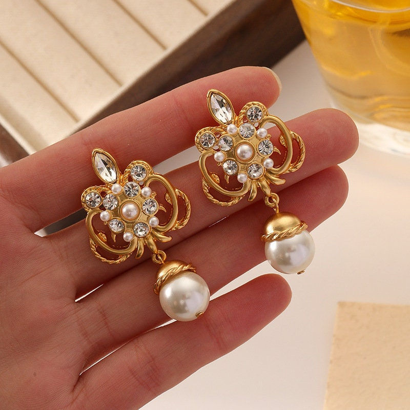 Thumbnail: Royal Style Dangle Earrings, Vintage Pearl Earrings, Gold Pearl Earring | DM363