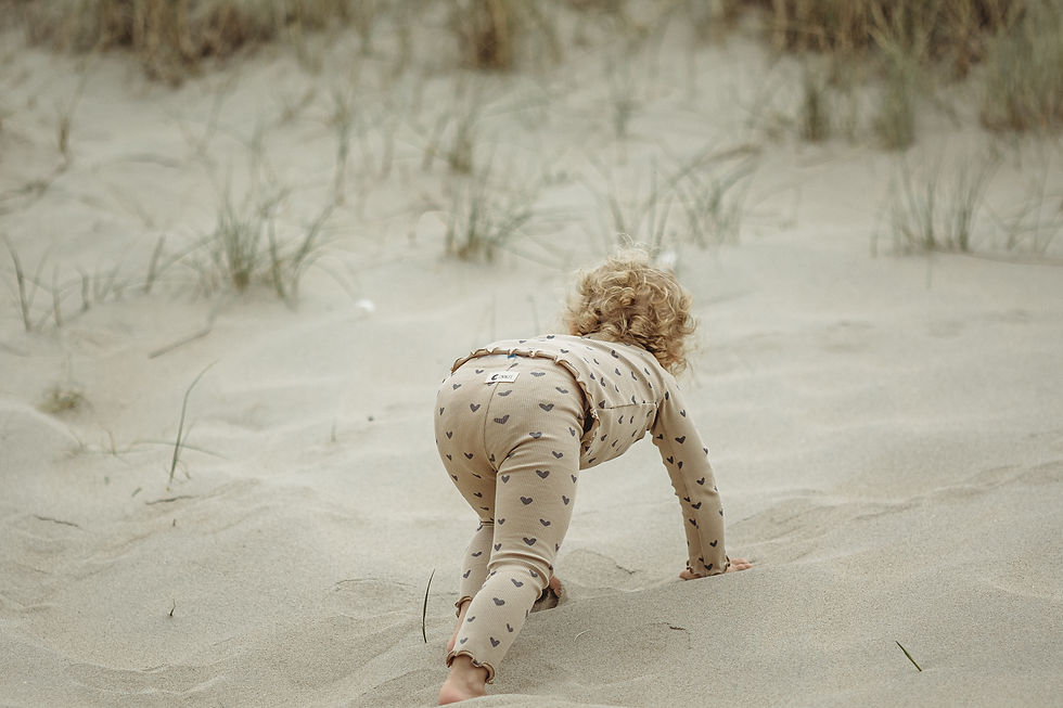 Miniaturbild: beige Ripp-Leggings mit Herzen