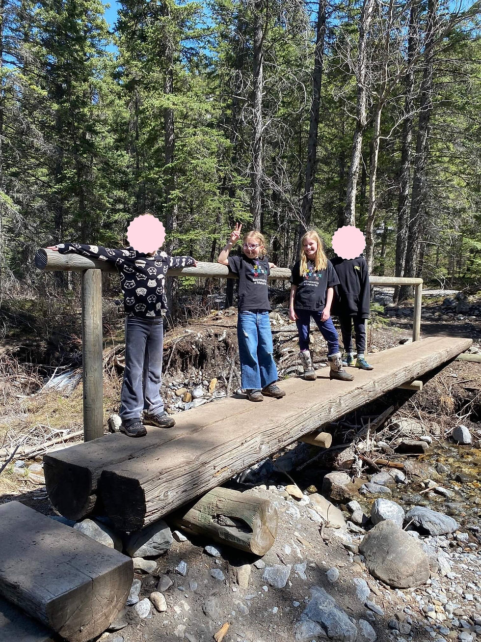 kids on the bridge