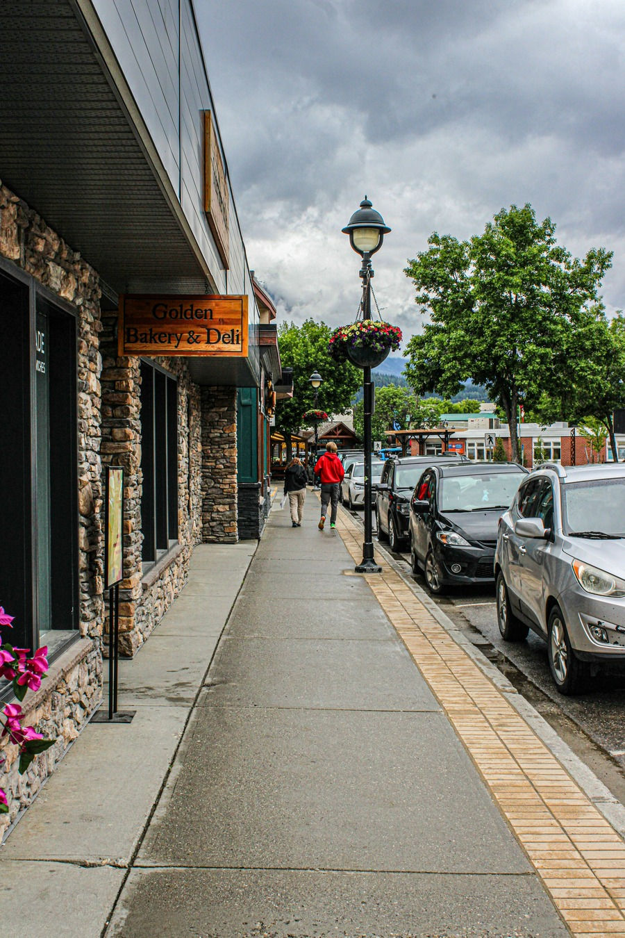 Downtown Golden BC shops