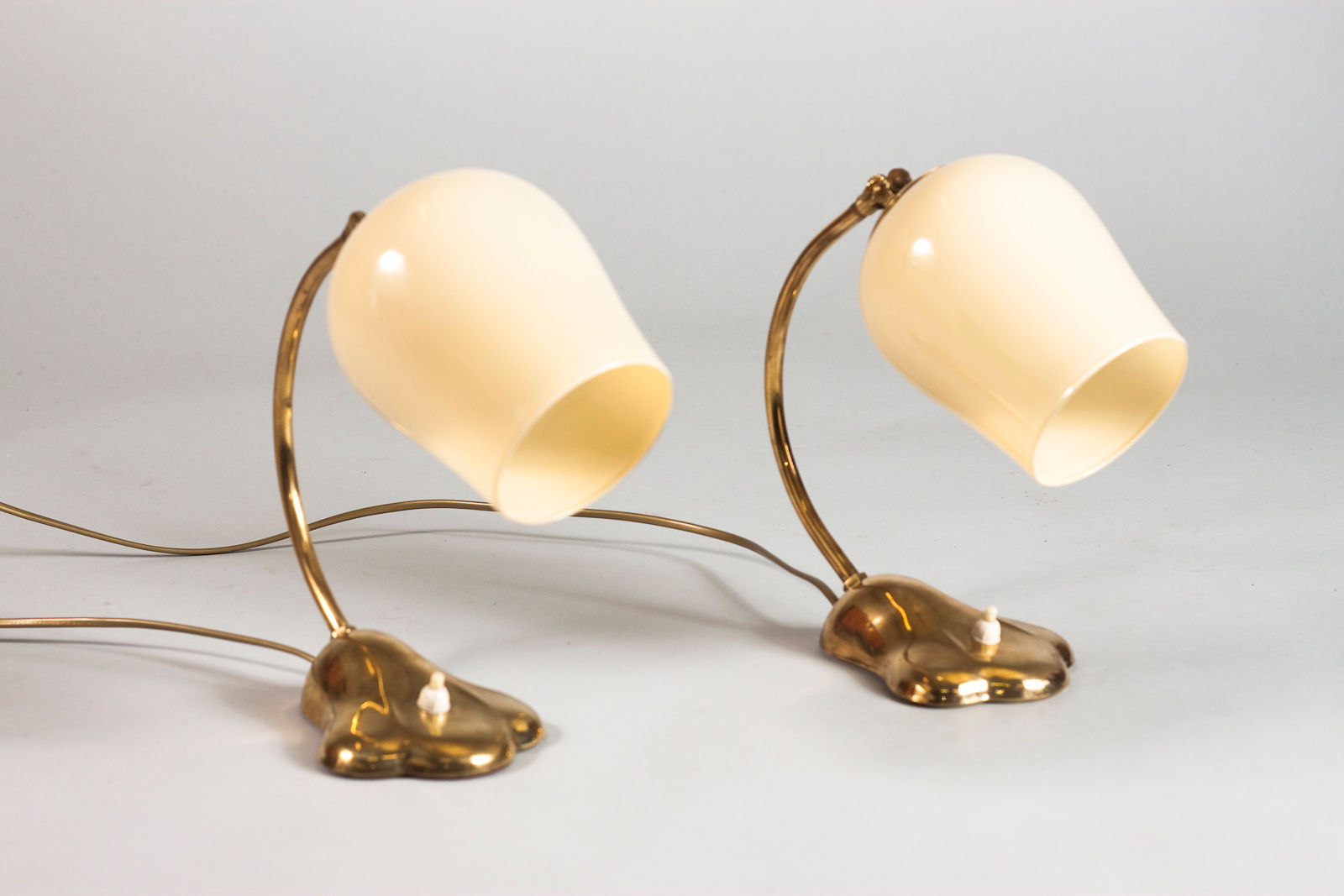 Set of Two 1950s Brass Desk/Wall Lamps by Valinte, Finland