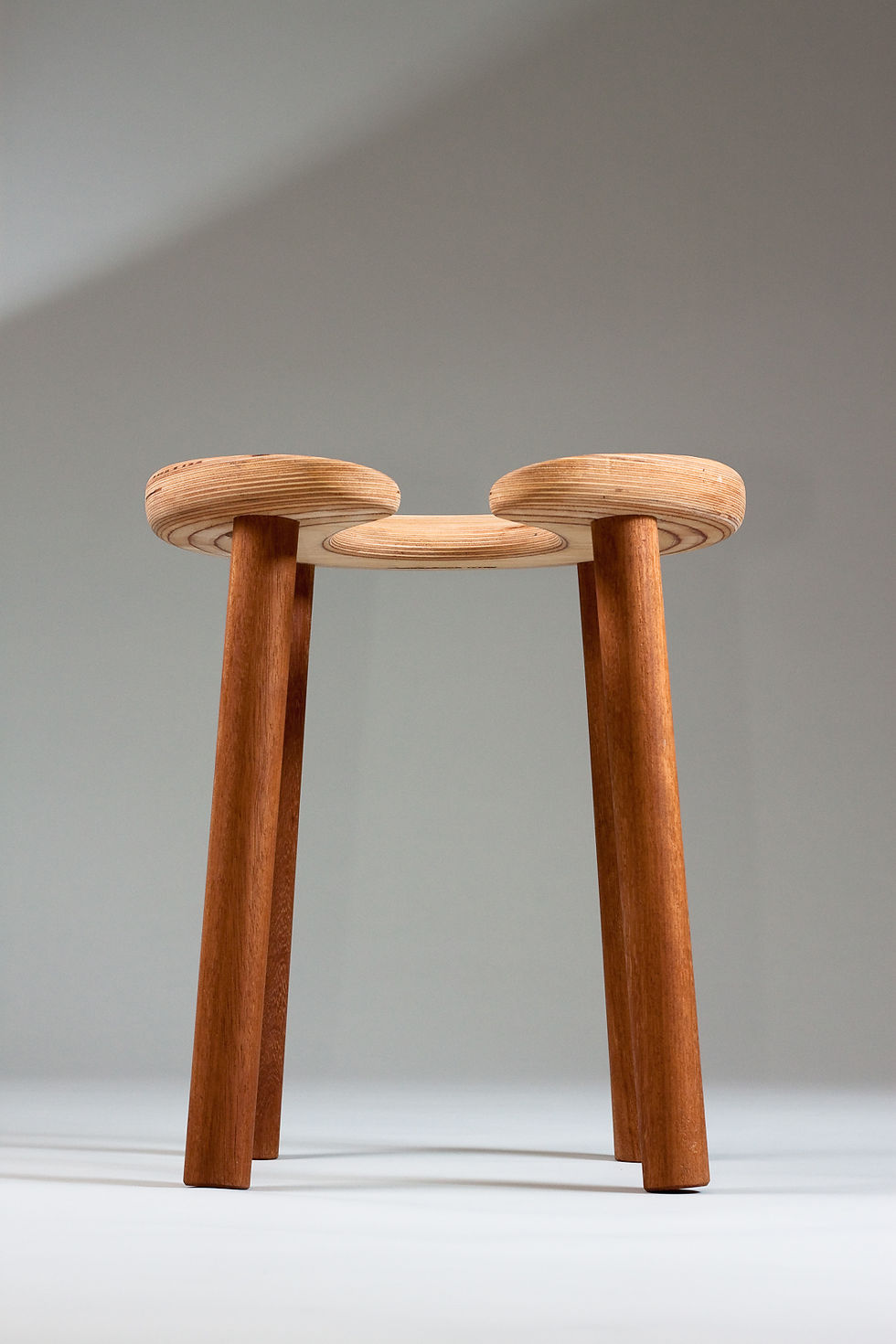 Thumbnail: Antti Nurmesniemi, Sauna stool for Hotel Palace, Helsinki 1952
