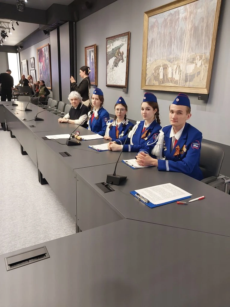 В рамках всероссийской конференции  "ЮИД России - наследники Победы" представлен опыт работы по организации и созданию первого в России областного музея "Храним историю ЮИД Дона России"