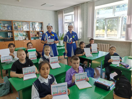Отряд ЮИД «Форсаж МБОУ Владимировской СОШ Морозовского района участник Недели безопасности