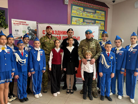 В год 80-летия Великой Победы в экономическом лицее 14 города Ростова-на-Дону была открыта "Парта героя"