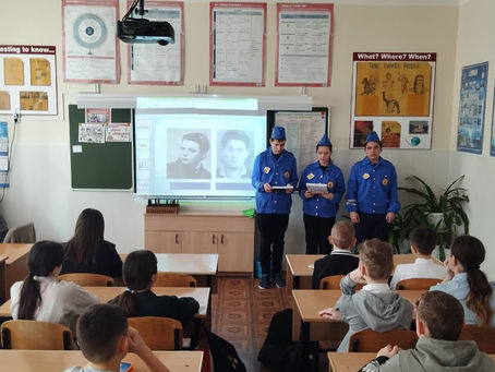 Отряд ЮИД" ЖЕЗЛ" МБОУ СОШ 25 г. Шахты Ростовской области провёл патриотическое мероприятие "Устный журнал"