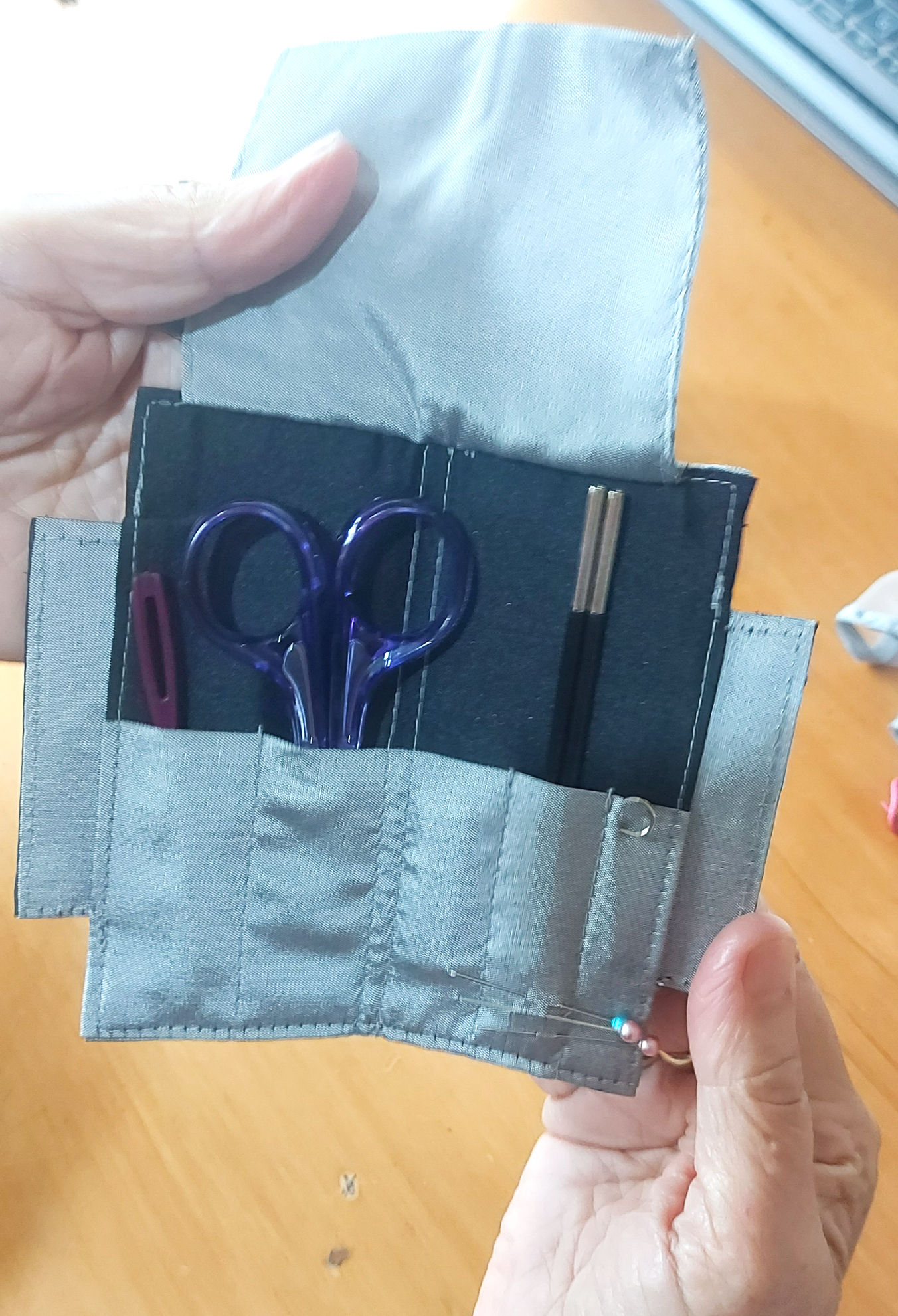 Mindy sleeve (mini tool case)