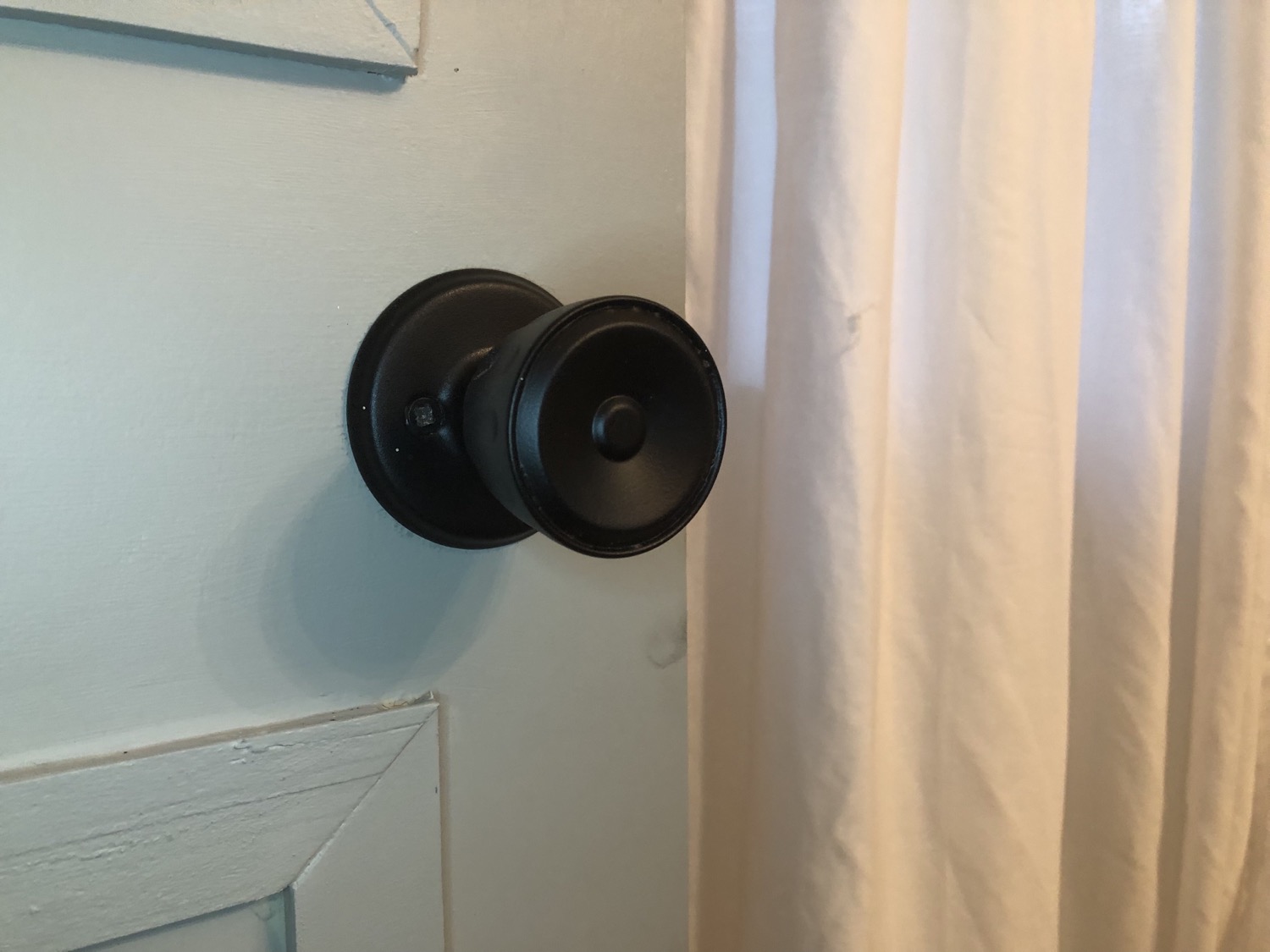 How To Paint a Door Knob To Last