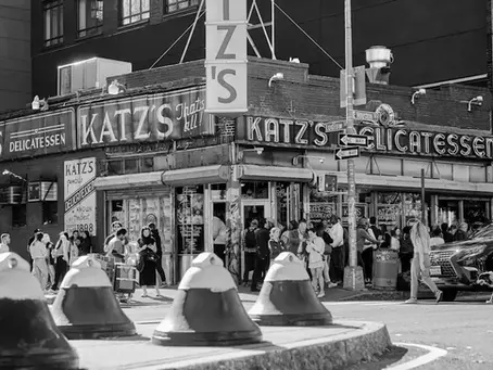 Flavors You Can't Miss: Unveiling the Best Kosher Restaurants in Manhattan