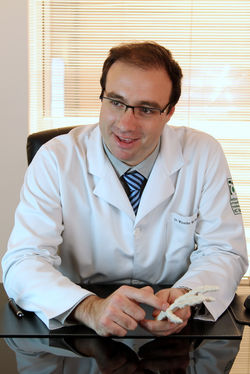 Dr._Ricardo_Escudero_-_Cirurgião_Ortopedista_(5)