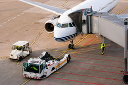 passenger handling, Boarding Bridges