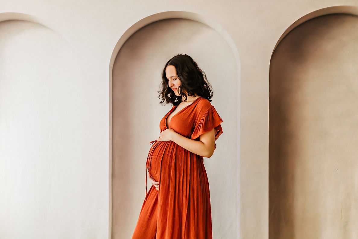 Family Maternity Session in Eugene Oregon Springfield Oregon Studio Photography Studio Bes