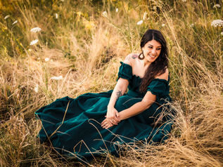 Eugene senior photographer, Springfield Oregon senior portraits, senior year photography Eugene OR, authentic senior photos Springfield OR, lifestyle senior portraits Oregon, graduation portraits Eugene Springfield, natural senior photography, senior photo session Oregon, senior photography ideas Eugene